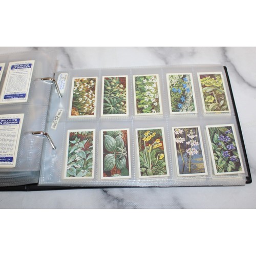 131 - Large Quantity Of Collectable Cigarette Picture Cards Etc 5 x Folders