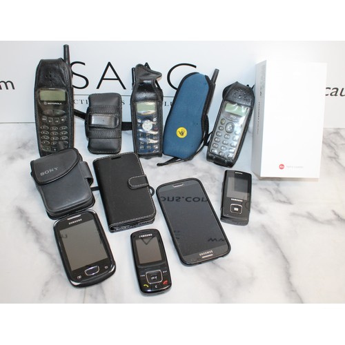 249 - Quantity Of Mobile Phones All Untested Inc Motorola/Samsung/Panasonic/Philips/Sony/Samsung/Huawei Et... 