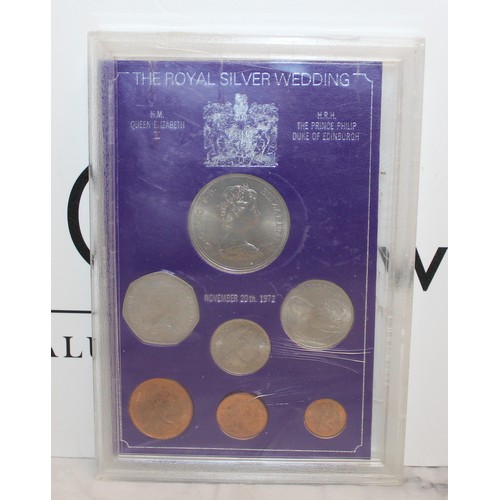 368 - Collector Coin Packs Including Penny Farthing, United Kingdom Collection Of One pound Coins, Great B... 