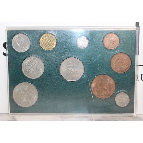 369 - Collectable Coin Packs Includimg Coinage Of Great Britain, GT Britain Queen Victoria Type Set, Great... 