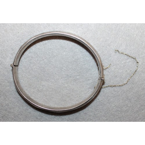 537 - Stamped Sterling Silver Hallmarked Bangle