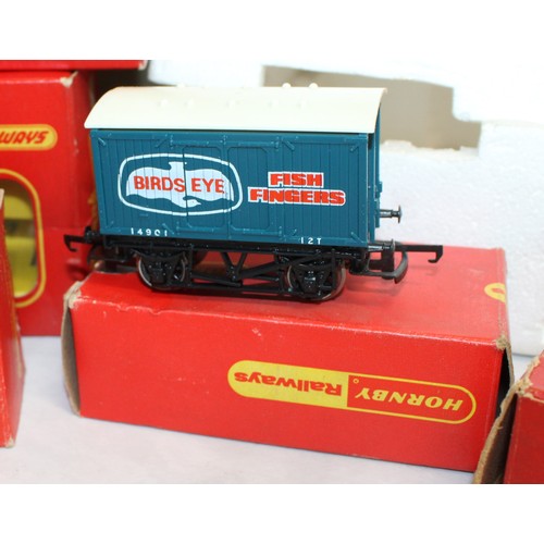 870 - A Selection Of Collectable Tri-ang Railways And Hornby Coaches,Circuit Controller,Power Unit,Engine ... 