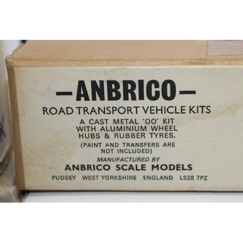 871 - A Selection Of Collectable Model Vehicle Kits