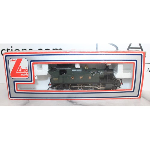 912 - 2 x Boxed Collectable Train Engines By Lima Models And 2 x GMR Carriages  ( Only One Boxed)