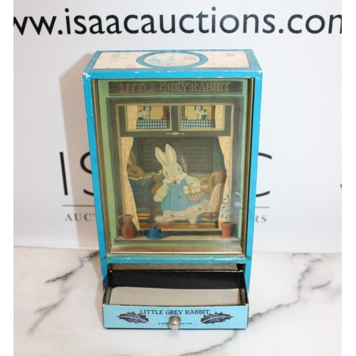 913 - Trousselier Made In Japan Little Grey Rabbit Dancing Music Box Tune It's A Small World