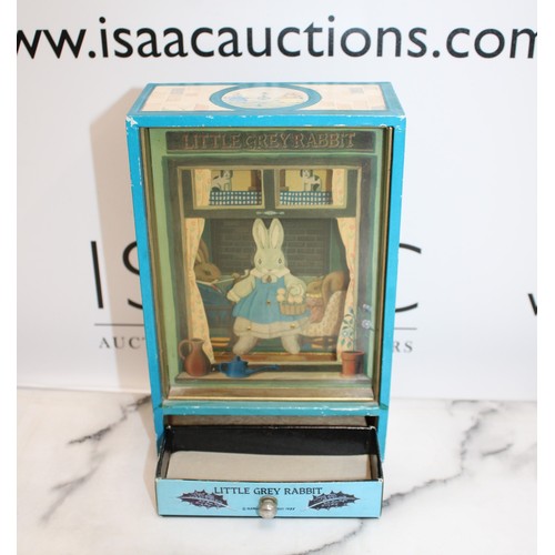 913 - Trousselier Made In Japan Little Grey Rabbit Dancing Music Box Tune It's A Small World