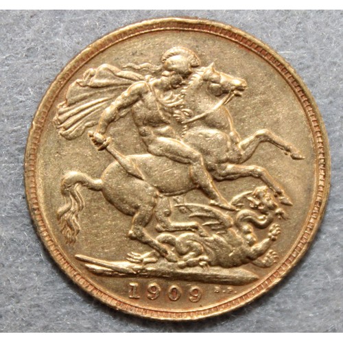 625 - 1909 Gold Full Sovereign Total Weight 8 gms