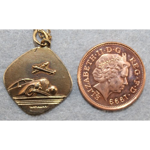 626 - Stamped 375 Gold St Christopher & Chain Total Weight 5.03g