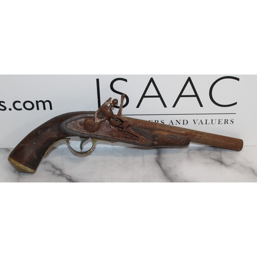 150 - Collectable Flint Lock Pistol
Length 38 cm
COLLECTION ONLY
ID WILL NEED TO BE PROVIDED UPON COLLECTI... 