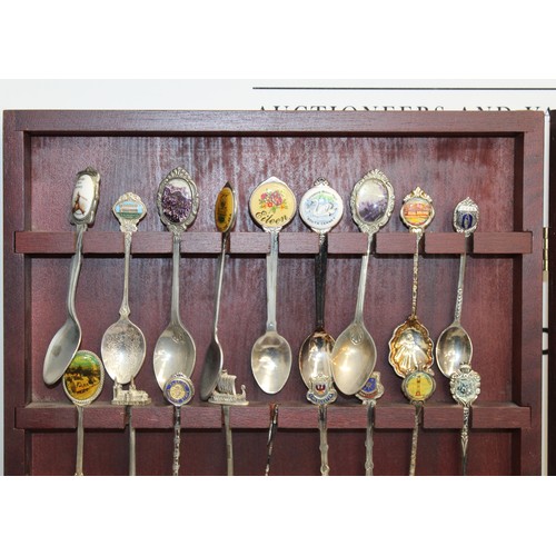 160 - A Large Selection Of Collectable Spoons Most In Display Cases  And Other
Dimensions 43cm x 30cm
COLL... 