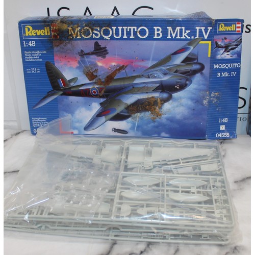 922 - 3 x Boxed REVELL Military Aircraft Model Kits Boxes Are Damaged