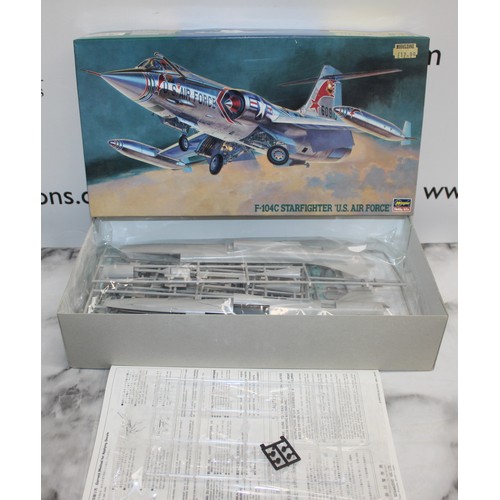 689 - 4 x Boxed HASEGAWA & HALES Military Aircraft Models