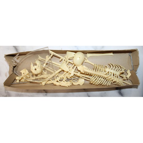 690 - Boxed AIRFIX Skeleton 1/6th