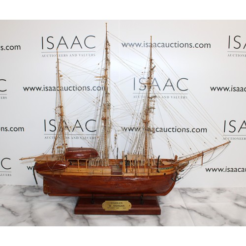 21 - Wooden Model Of WHALER CHARLES W. MORGAN 1841-1921 Ship Length 76cm Height 70cm
On A Stand
COLLECTIO... 