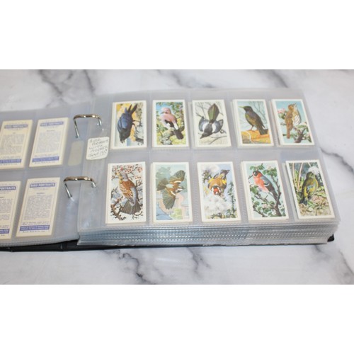 32 - Large Quantity Of Collectable Cigarette Picture Cards Etc 5 x Folders...