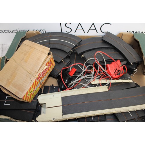 696 - A Quantity Of Triang Minic Track Etc Inc A Power Controller (Untested)