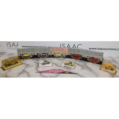 739 - A Selection Of Collectable Boxed Die Cast Model Vehicles By Guisval