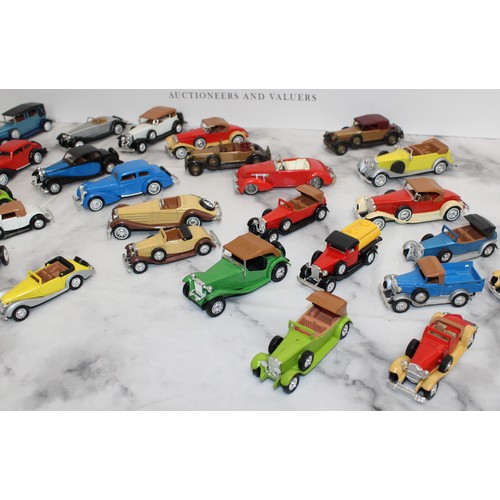 742 - A Quantity Of Collectable Model Vehicles Inc: Matchbox,Guisval And Solido