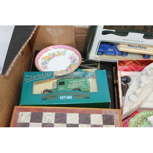 66 - A Quantity Of Collectable Items
COLLECTION ONLY...