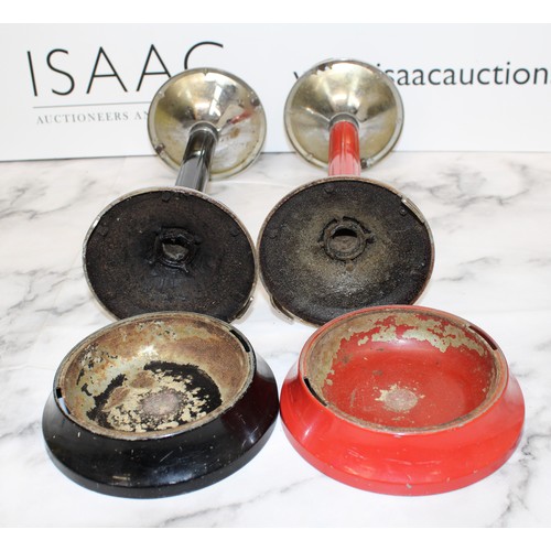 284 - 2 x Collectable Retro Ashtrays By Ianthe H:37cm