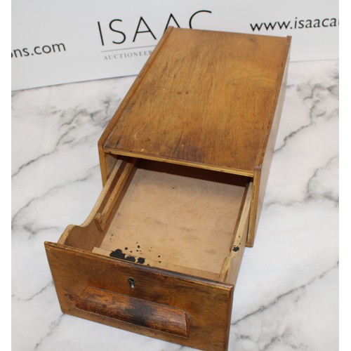 9 - A Collectable Vintage Wooden Box/Draw L:27cm H:13cm D:23cm