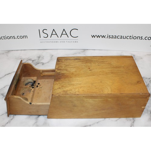 9 - A Collectable Vintage Wooden Box/Draw L:27cm H:13cm D:23cm...