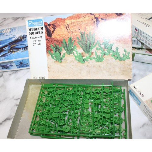 778 - 8 x Boxed DRAGON/MB/ACADEMY HOBBY/PEGASUS Model Kits 
Boxes Various Conditions