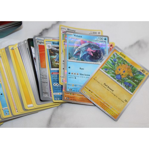 779 - Quantity Of POKEMON Cards In A Tin