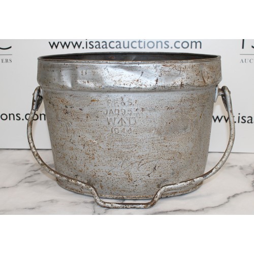 300 - A Collectable Vintage FF&S W D 1944 Galvanized Metal Bucket H:26cm L:40cm