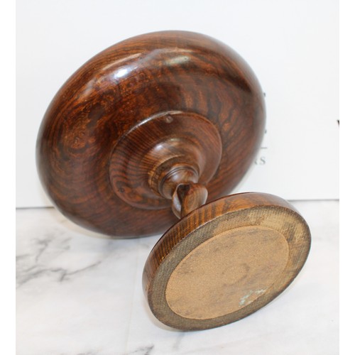 11 - A Collectable Wooden Pedestal Stand Fruit Bowl H:19cm...