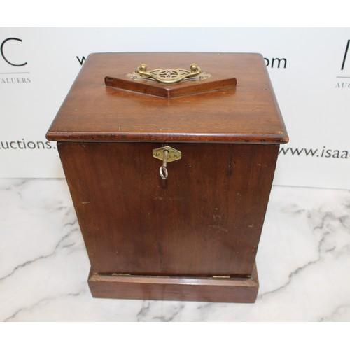 6 - A Vintage Wooden Writing Bureau with lock and key H:35cm