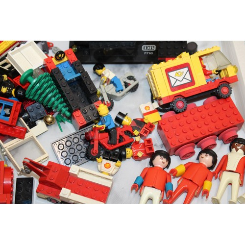 785 - Large Quantity Of LEGO Including Other Figures