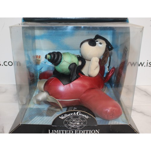 786 - Boxed Wallace And Gromit Collectable Limited Edition