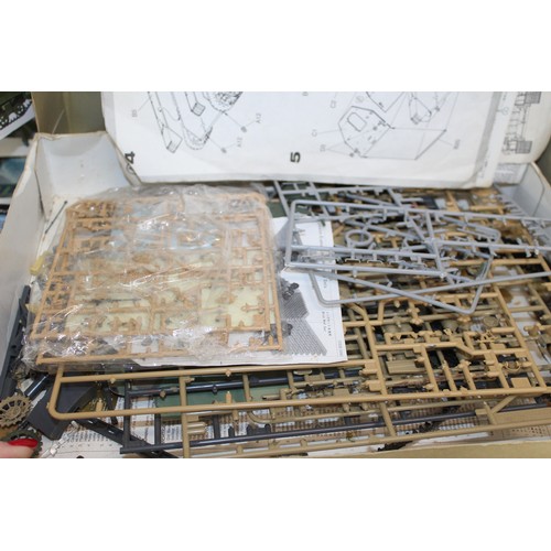 787 - Large Quantity Of Models Incomplete/Used Bits/Boxes/Unopened Bits/All Sorts Etc
Various Conditions