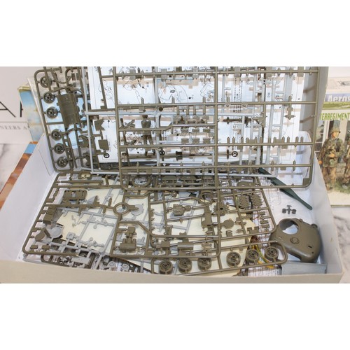 787 - Large Quantity Of Models Incomplete/Used Bits/Boxes/Unopened Bits/All Sorts Etc
Various Conditions