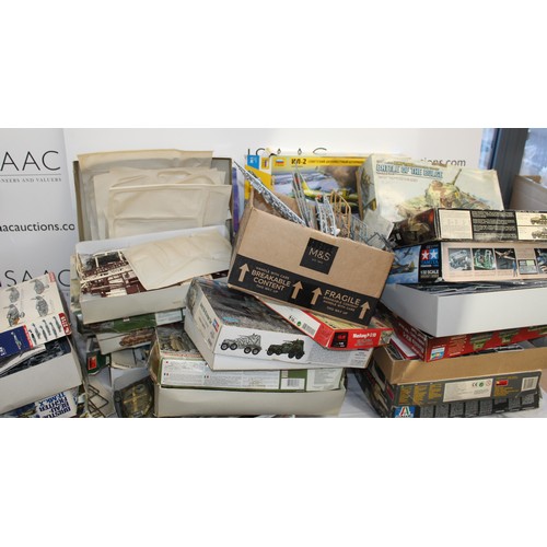 788 - Large Quantity Of Models Incomplete/Used Bits/Boxes/Unopened Bits/All Sorts
Various Conditions