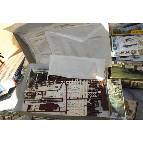 788 - Large Quantity Of Models Incomplete/Used Bits/Boxes/Unopened Bits/All Sorts
Various Conditions