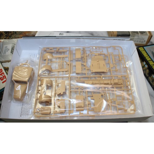 792 - Selection Of Boxed Model Kits Etc Various Conditions Not Checked Inc- Academy/MiniArt/Hobby Boss/IBG... 