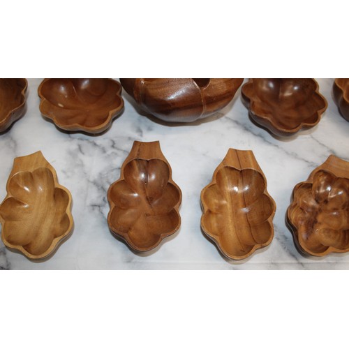 17 - Selection Of Wooden Carved Leaf Design Bowls