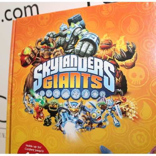 822 - A Collectable Skylanders Giants Battle Arena Game ( New In Box)