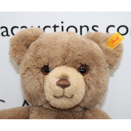 824 - A Collectable Steiff Teddy Bear H:27cm