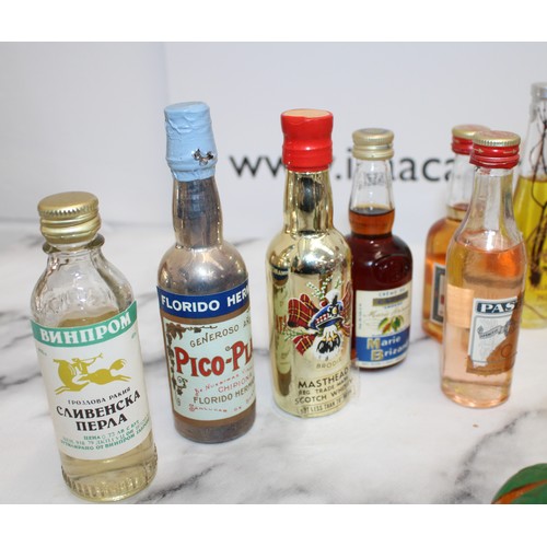 274 - A Quantity Of Collectable Mixed Alcohol Miniatures
COLLECTION ONLY