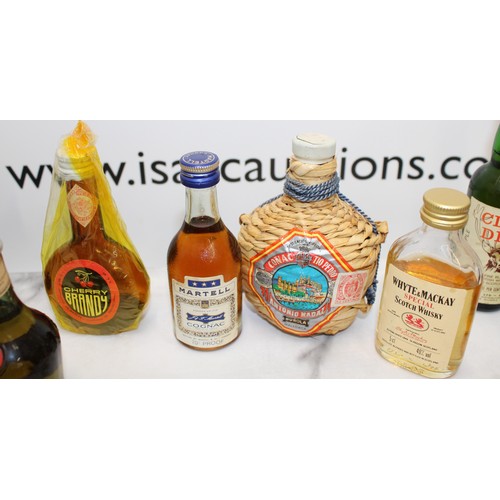 274 - A Quantity Of Collectable Mixed Alcohol Miniatures
COLLECTION ONLY