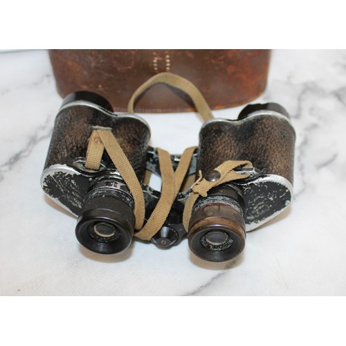 246 - 4 x Binoculars Two Are In Cases All Untested