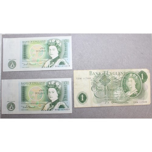 352 - 3 x Collectable GB One Pound Notes