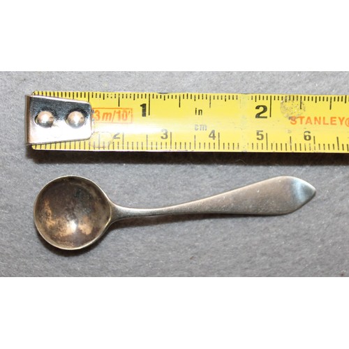 547 - Silver Hallmarked Mustard Spoon