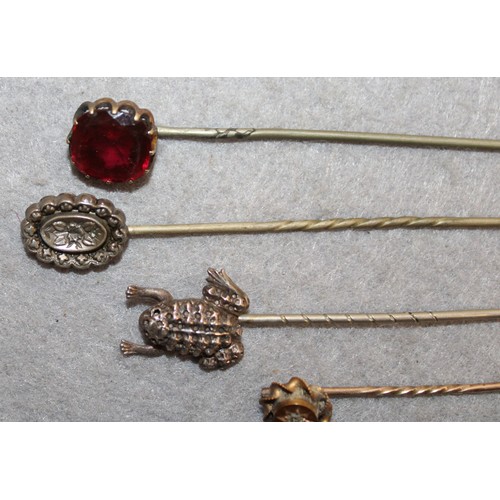 103 - 4 x Decorative Collectable Vintage Hat/Tie Pins