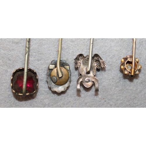 103 - 4 x Decorative Collectable Vintage Hat/Tie Pins