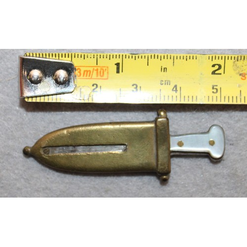 272 - Vintage Cigar Cutter