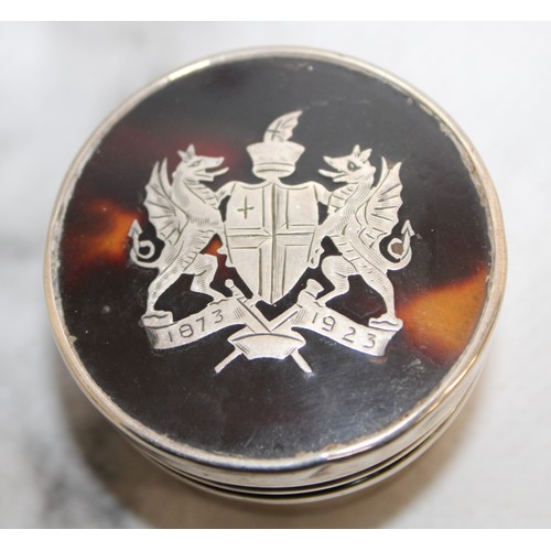 557 - WW1 Westminster Dragoons Silver Hallmarked 1873-1923 With Mirrored Inside Top Trinket Pot